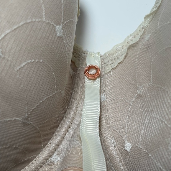 OMNIA Paratus FlexyWire Bra in PEARL T-Shirt Full Coverage 30H - Picture 6 of 13